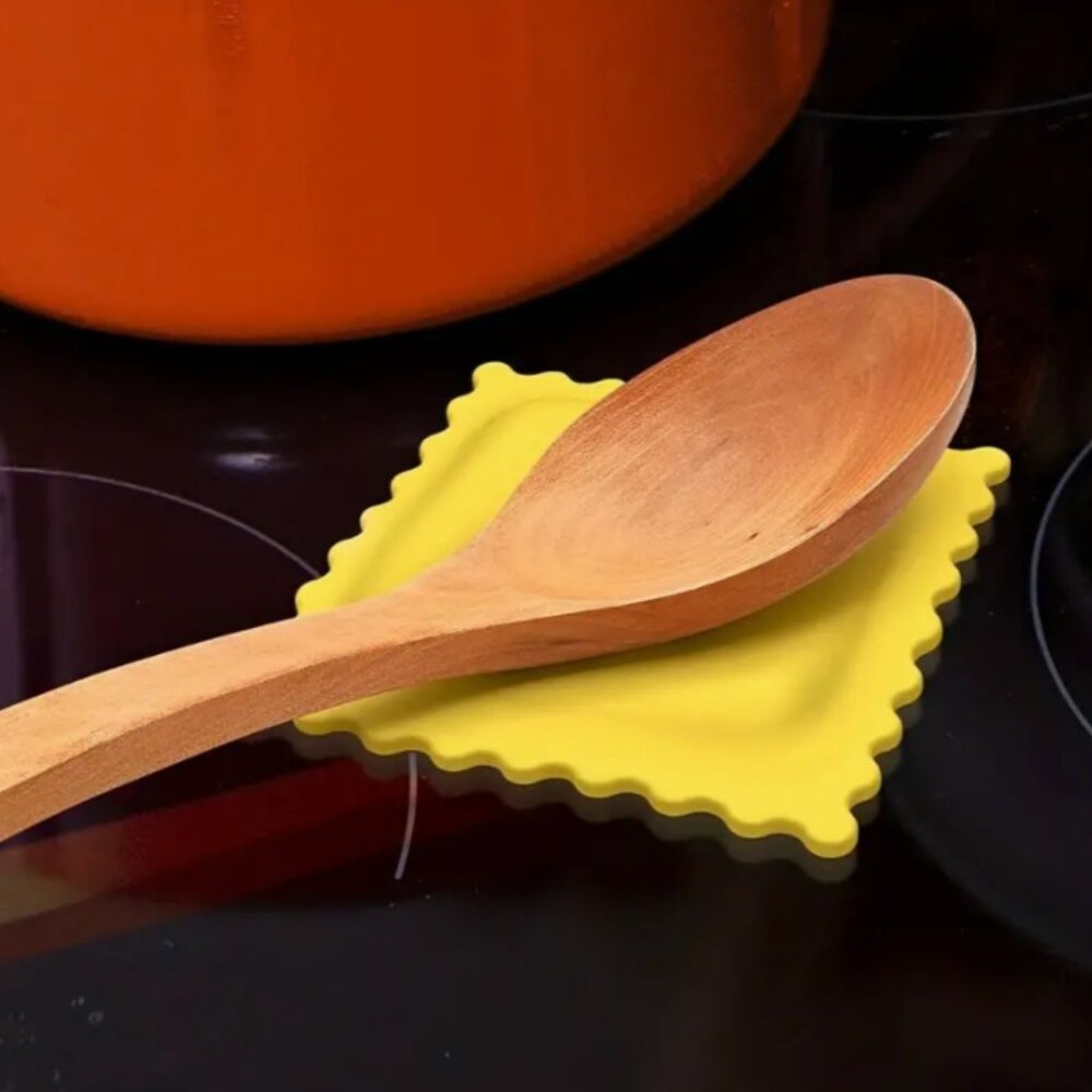 Ravioli Spoon Rest AND Wooden Spoon! NIP